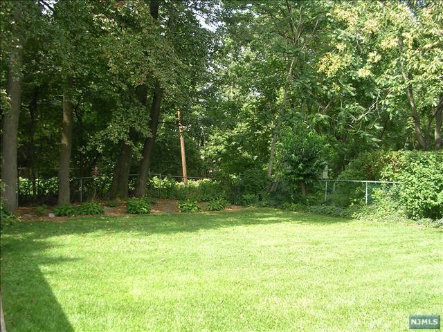 10 Charles Terrace - Photo 3 of 6