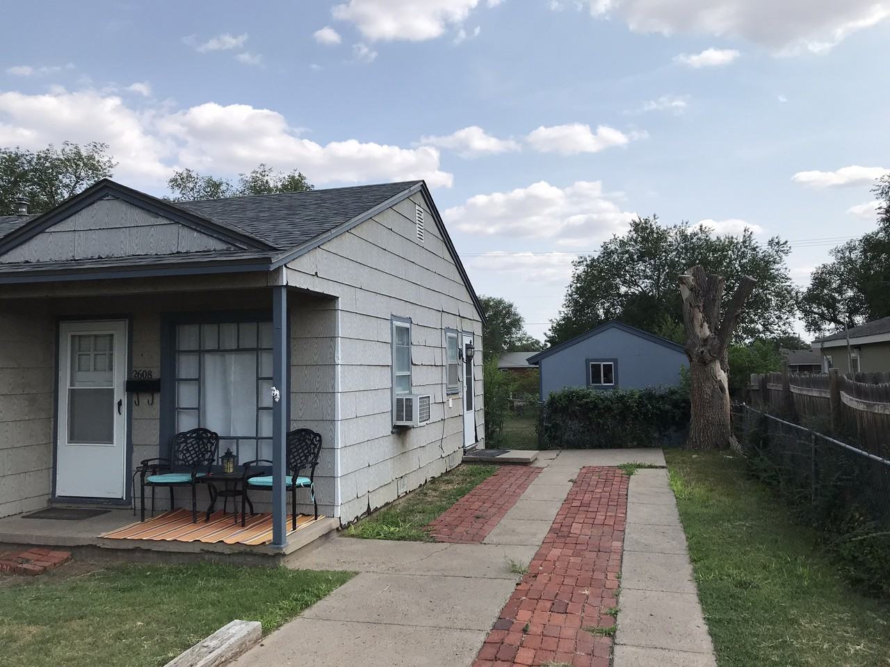 2608 6th Avenue - Photo 2 of 12