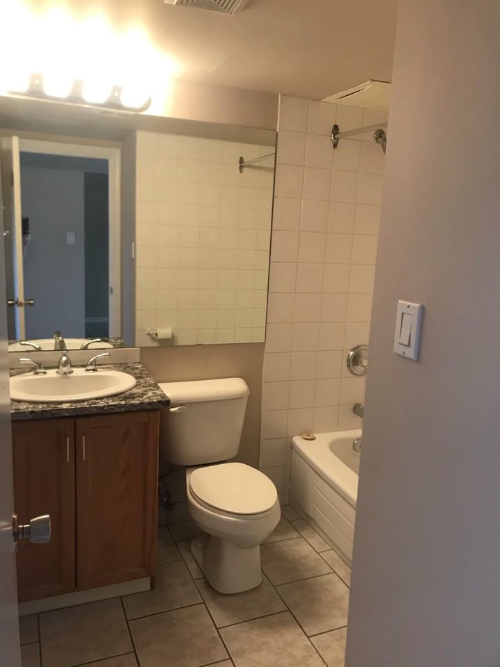 322 1 Avenue Northeast - Photo 3 of 6