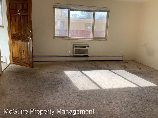 4371 Hoyt Court - Photo 3 of 7