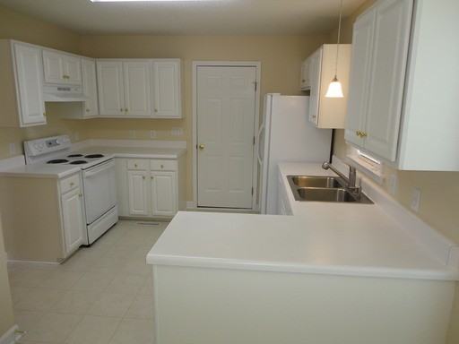 5410 Country Hills Dr - Photo 3 of 10