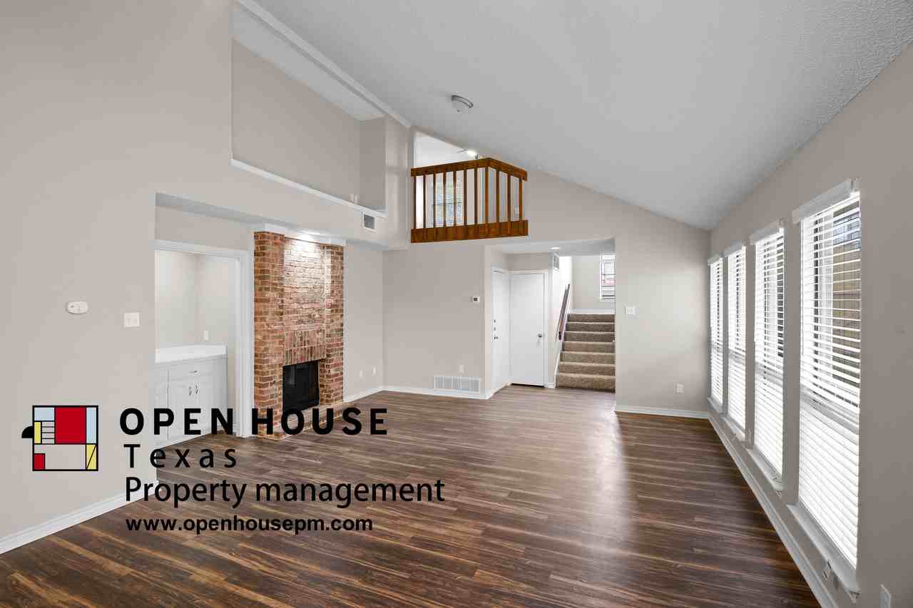 2102 Holly Hill Ln - Photo 3 of 12