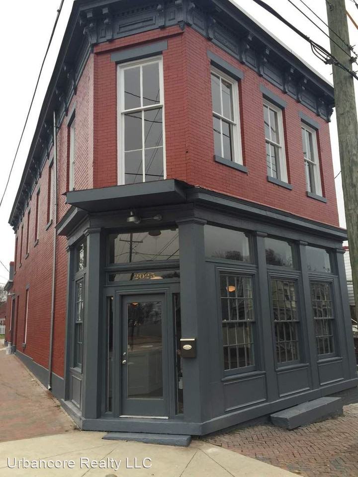 2025 Venable St - Photo 2 of 15