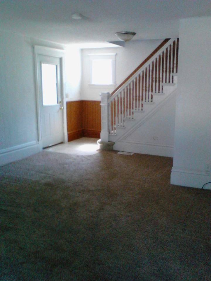 710 4th Ave Sw - Photo 2 of 8