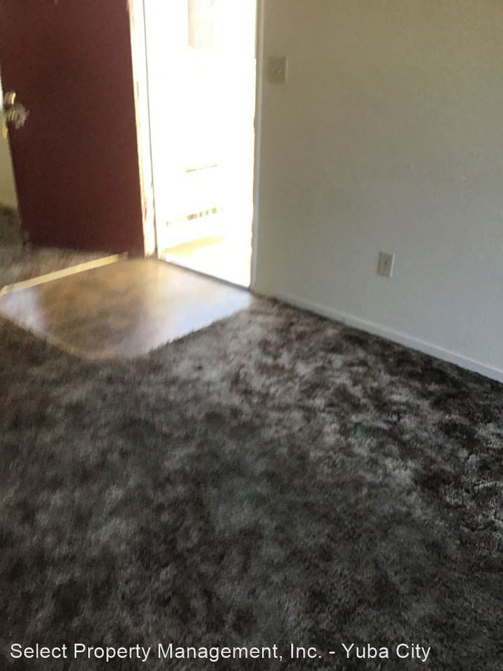 1909 Covillaud St #37 - Photo 2 of 9