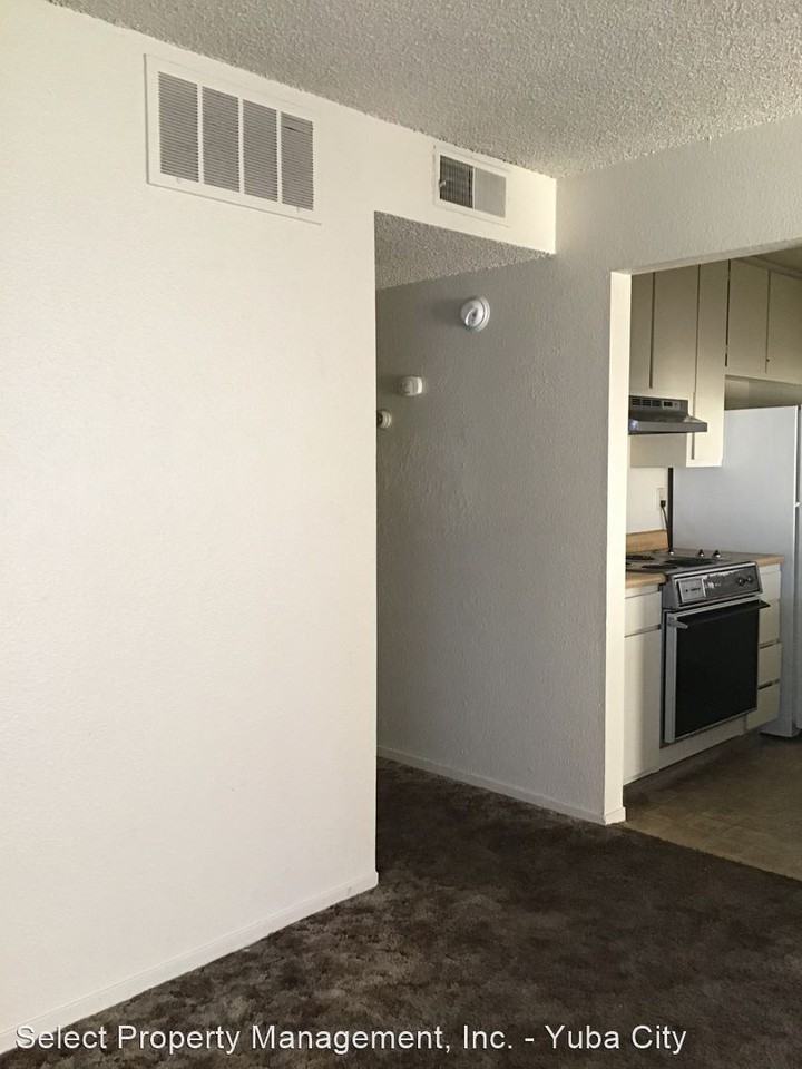 1909 Covillaud St #37 - Photo 3 of 9