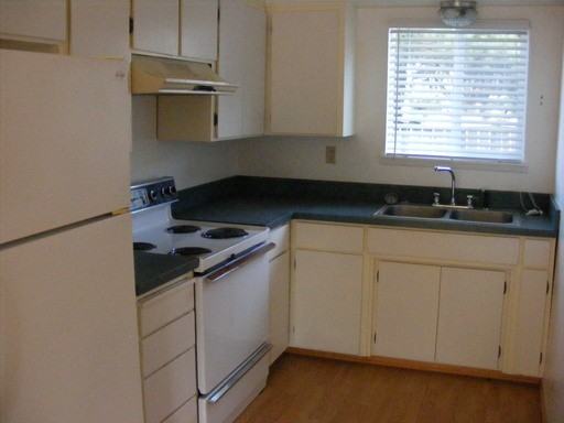 159 Loop Rd - Photo 3 of 7