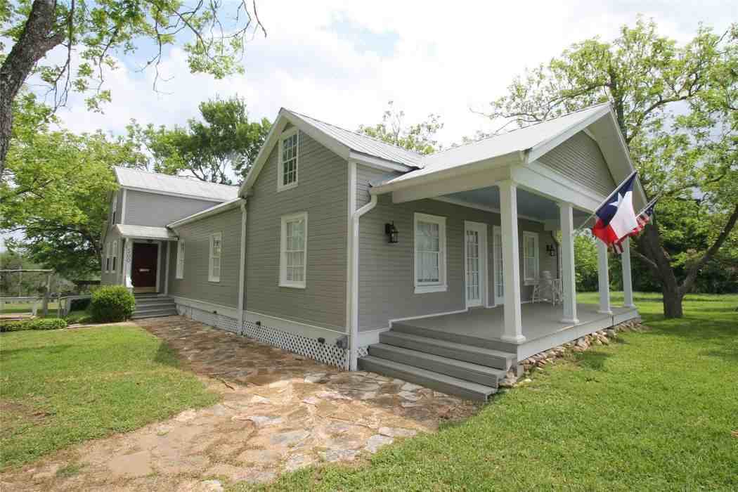 500 Trinity St - Photo 3 of 28