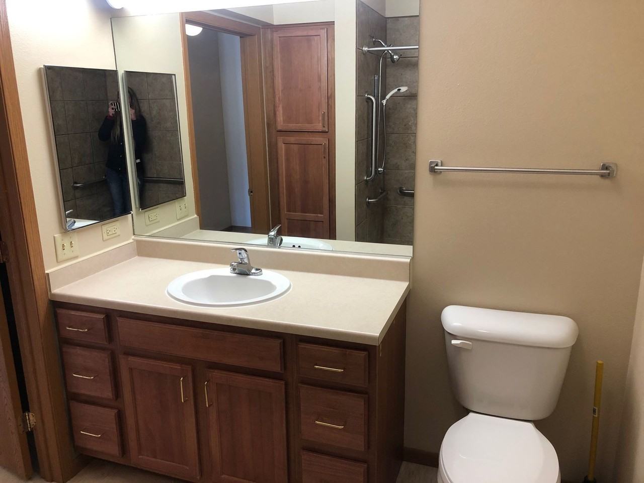 Cedar Crossing 2 - Photo 6 of 10