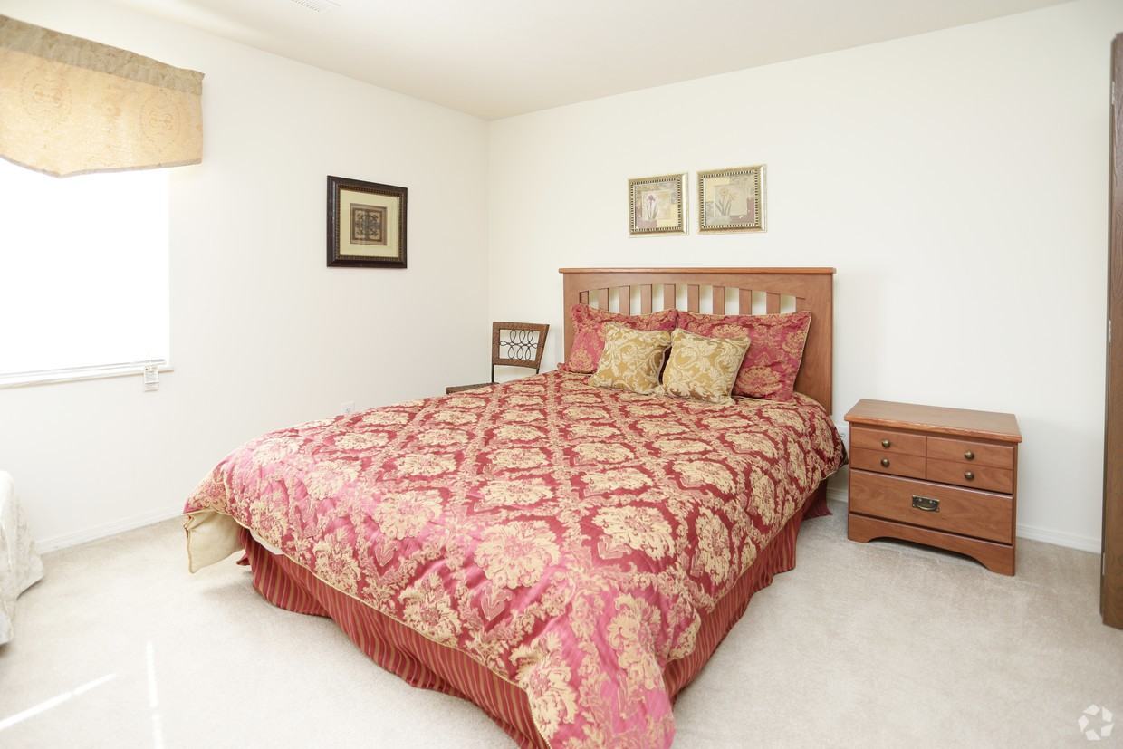 Maple Lane Apartments - Photo 6 of 18