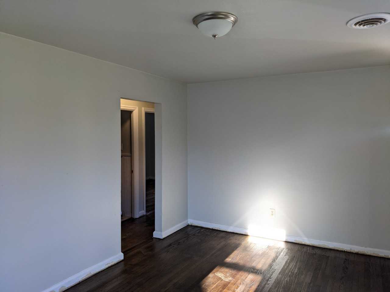 2730 Massachusetts Ave Nw - Photo 2 of 9