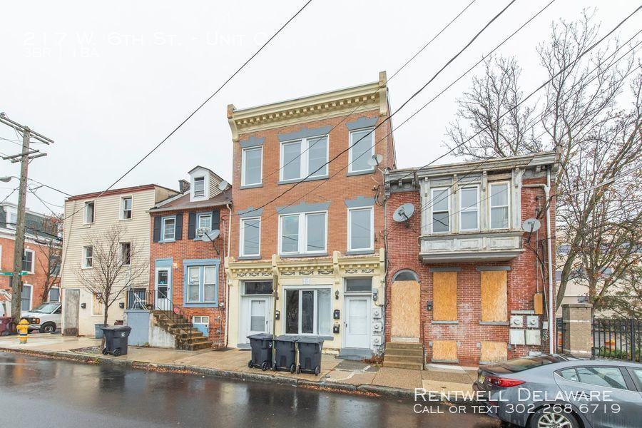 217 W 6th St #C