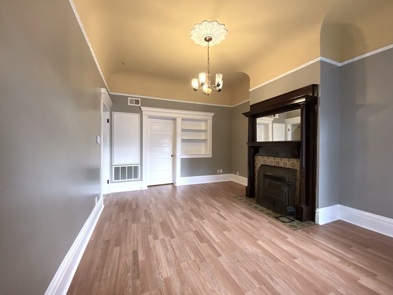 117 Sanchez St - Photo 2 of 8