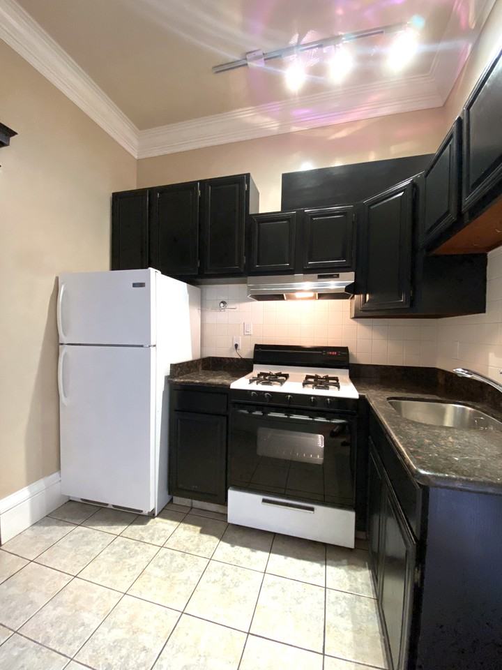 117 Sanchez St - Photo 3 of 8