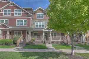 featured image of 2804 Lake Ave