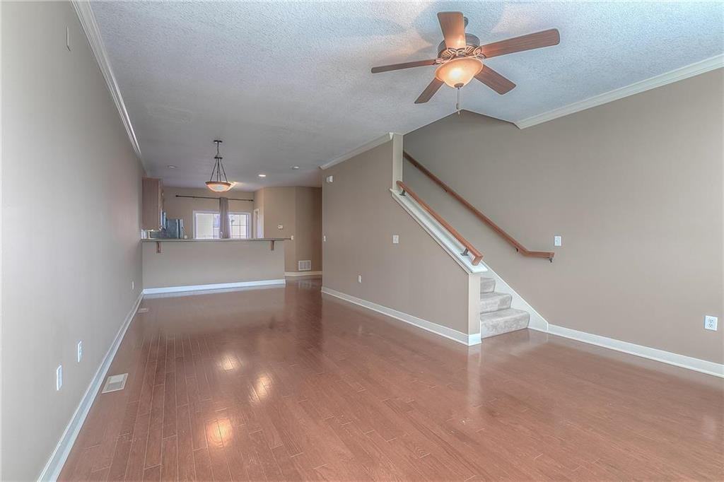 2804 Lake Ave - Photo 5 of 17