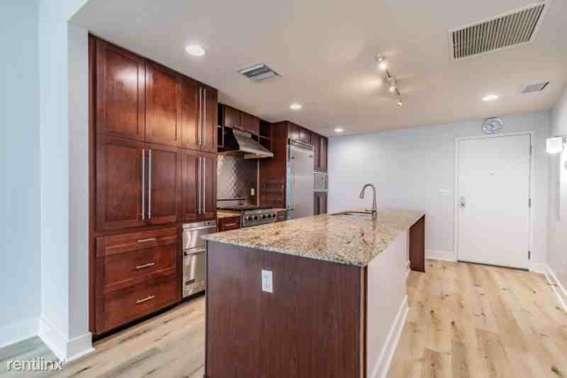 1120 1120 E Kennedy Blvd 923 - Photo 3 of 33