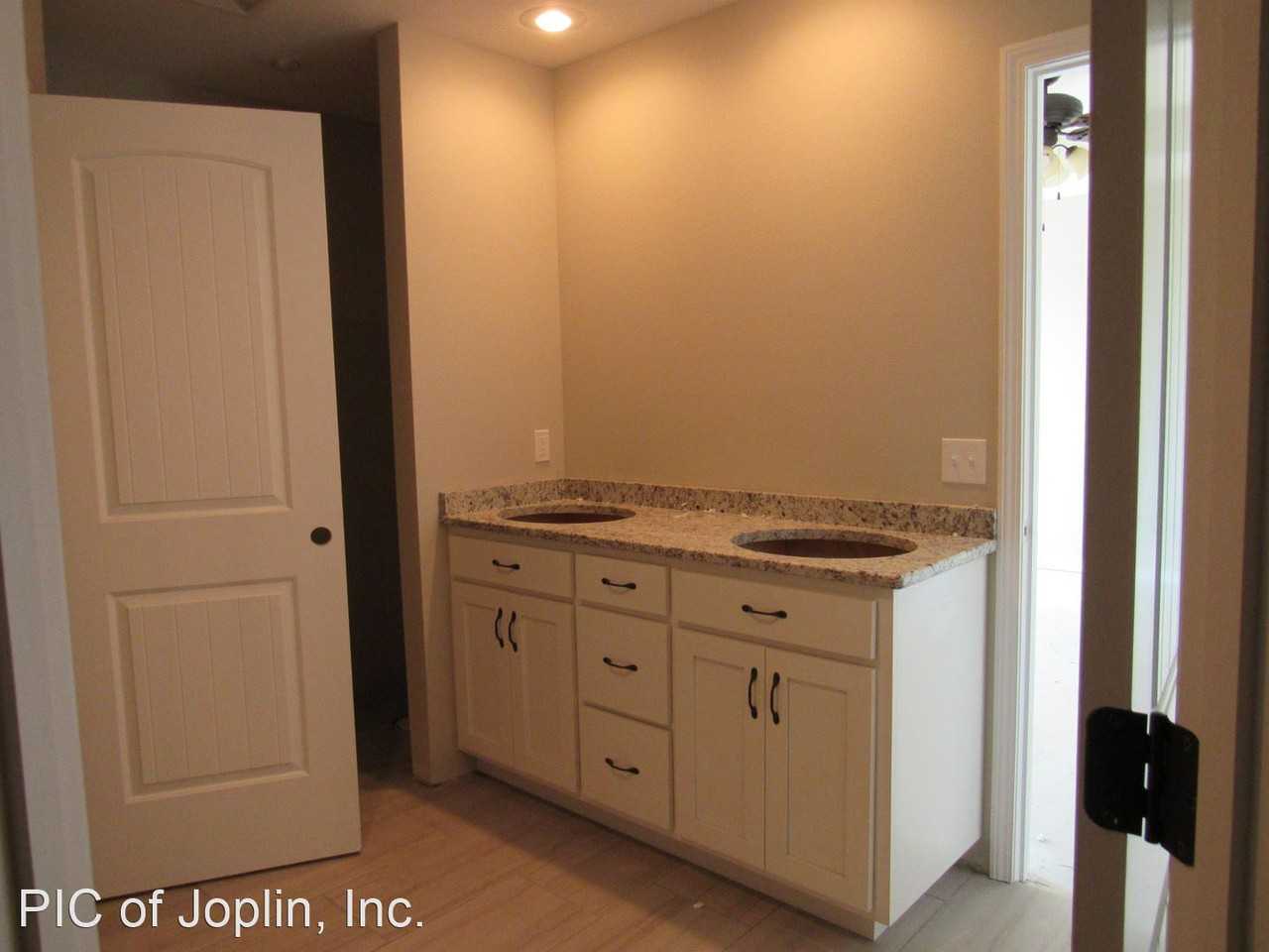 626 Ty Ct - Photo 3 of 9