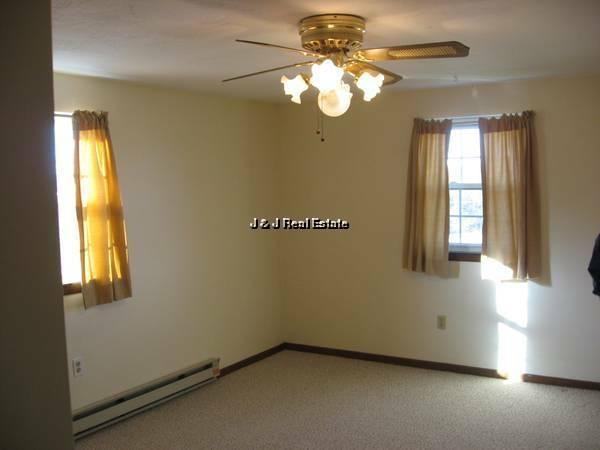 151 Providence St - Photo 2 of 10