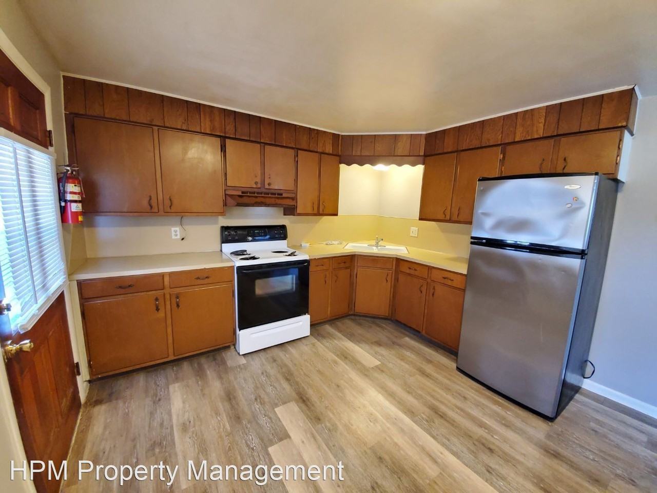 2921 - 23rd St NW - Photo 3 of 6