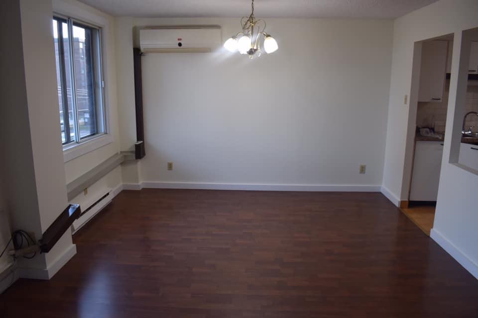 2550 Boul Thimens - Photo 3 of 14