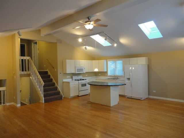 121 Valleywood Dr - Photo 3 of 20