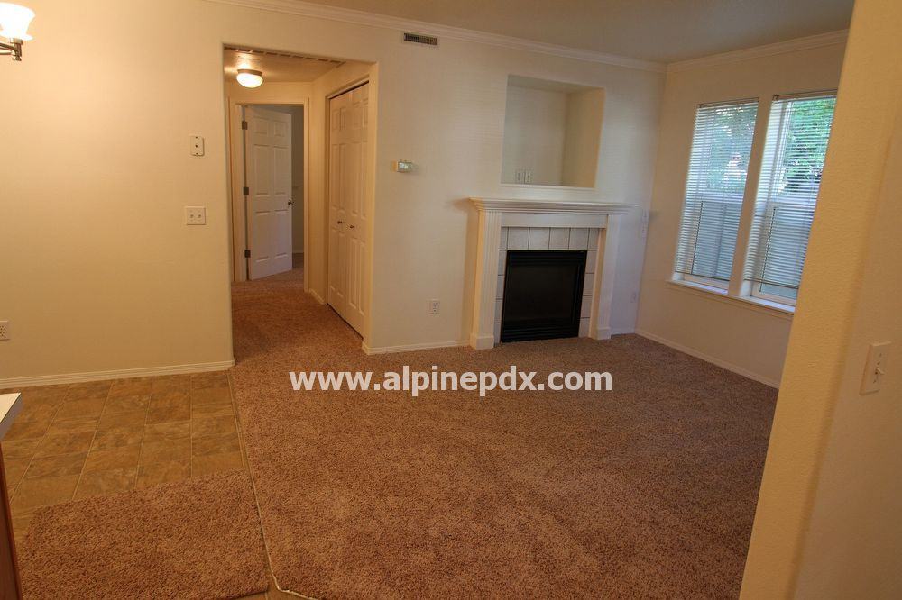11643 Se Fuller Rd - Photo 3 of 16