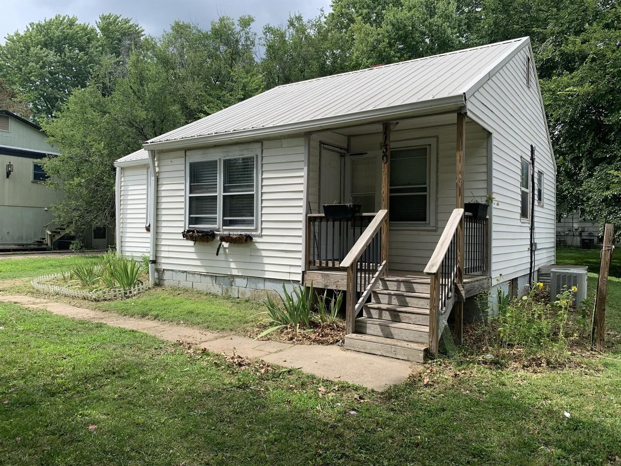 1130 1130 Pomeroy Street - 1 - Photo 2 of 11