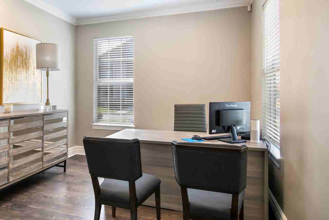 The Retreat at Sherwood - Photo 3 of 23