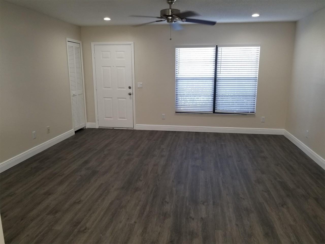 117 Louisiana Ave - Photo 2 of 13