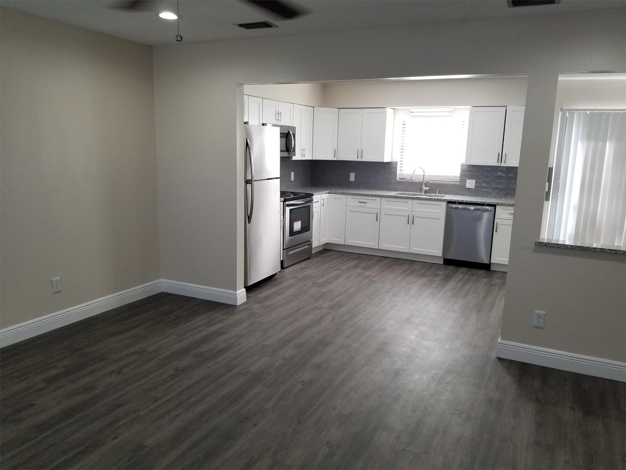117 Louisiana Ave - Photo 3 of 13