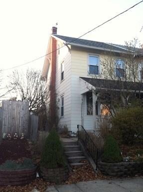124 N Walnut St - Photo 2 of 18