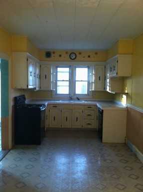 124 N Walnut St - Photo 3 of 18