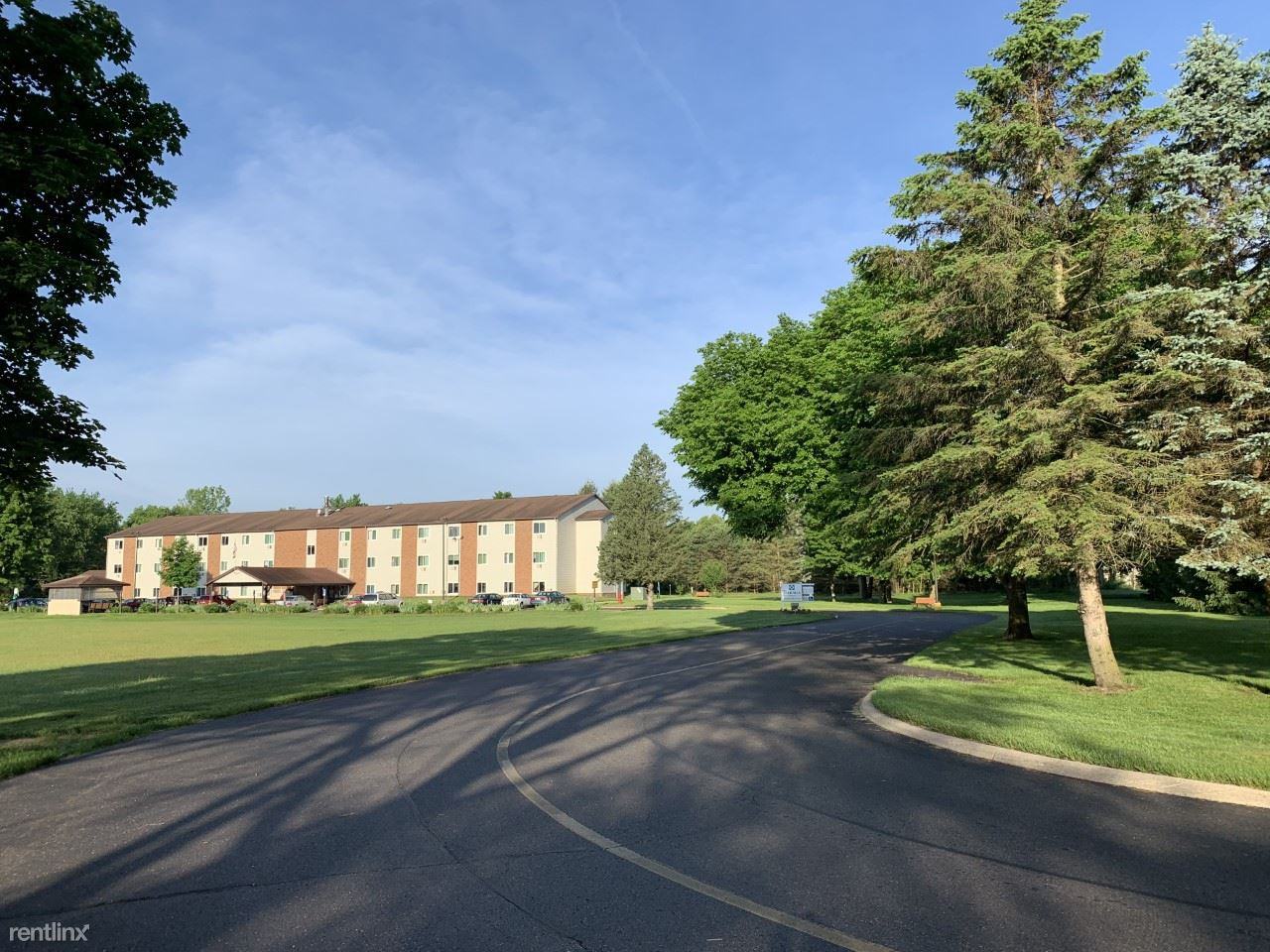 Baraga Manor Apartments - Photo 2 of 9