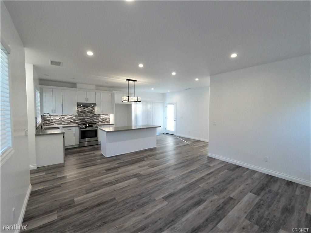 19140 Blackhawk St - Photo 2 of 12