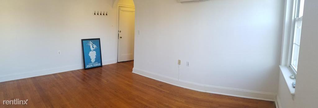 2701 2701 Cortland Place NW 32 - Photo 3 of 16