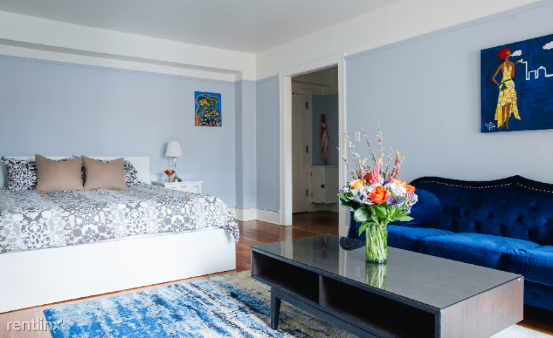 2132 2132 2nd Ave 405 - Photo 2 of 13