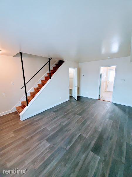 4103 N Kinsley Ave - Photo 3 of 15