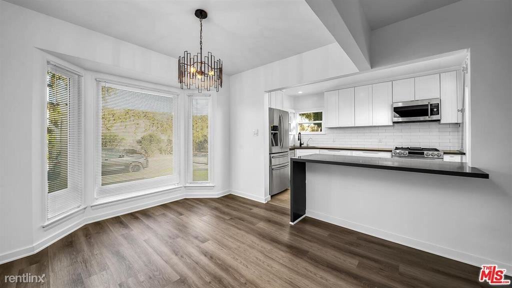 3929 Globe Ave - Photo 2 of 10