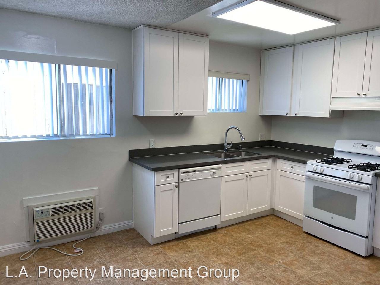 1908 Gardena Ave - Photo 2 of 17