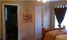 1017 Freedom Dr - Photo 2 of 9