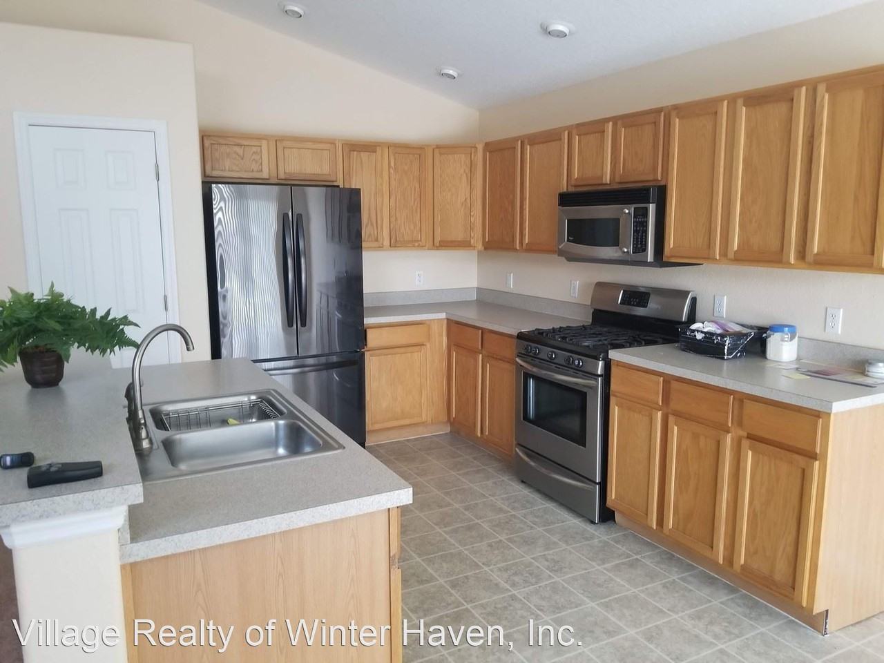 3070 Buckeye Point Dr - Photo 3 of 17