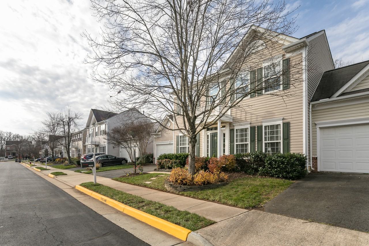 21632 Merion St - Photo 3 of 38