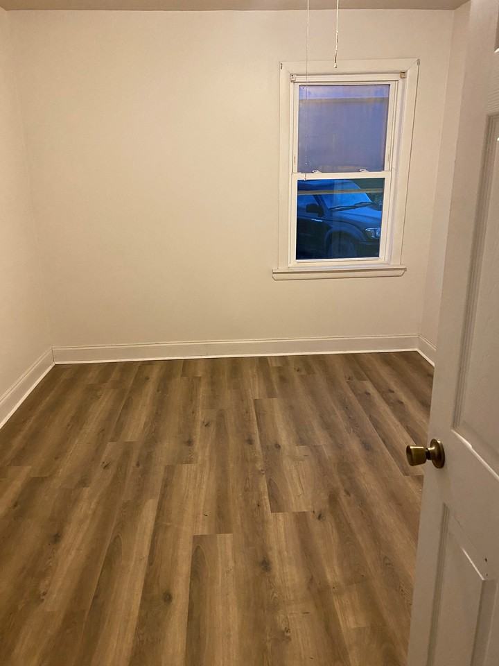 809 K St - Photo 2 of 7