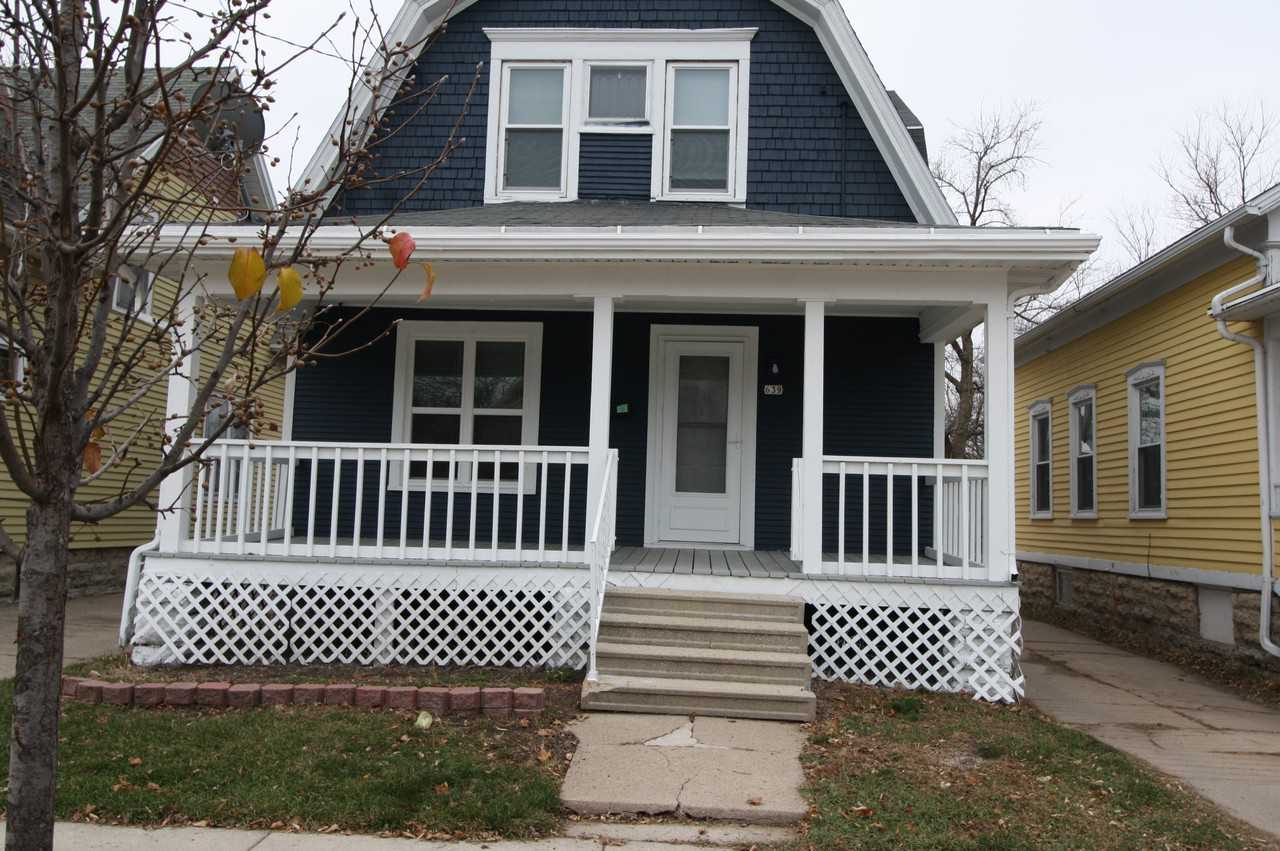 639 Boyd St - Photo 2 of 19