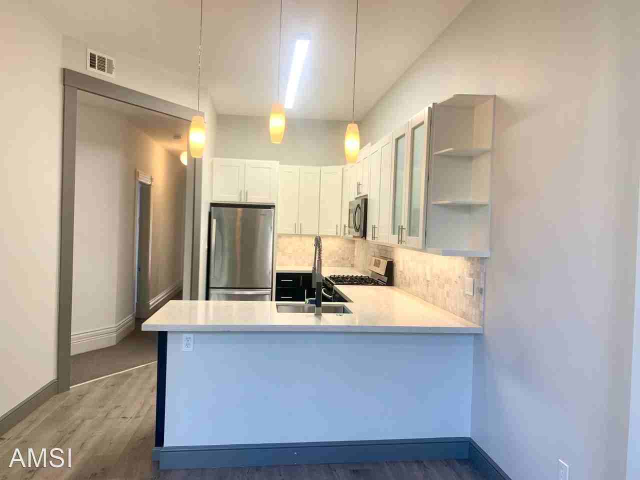 1312 Fulton St - Photo 3 of 50