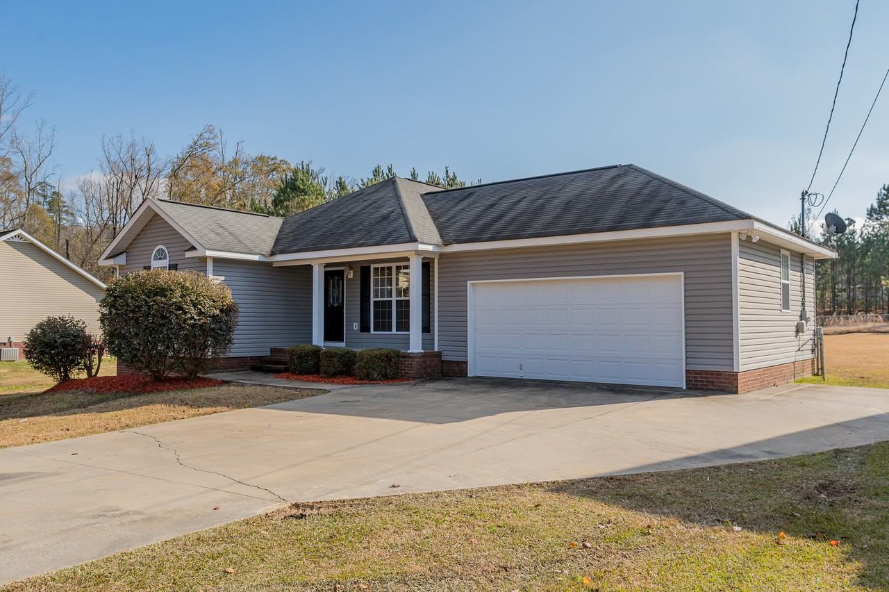 194 Joham St - Photo 2 of 38