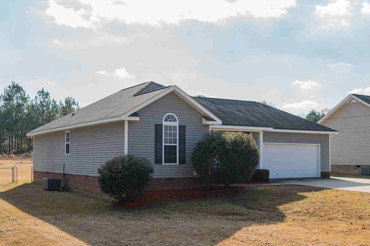 194 Joham St - Photo 3 of 38