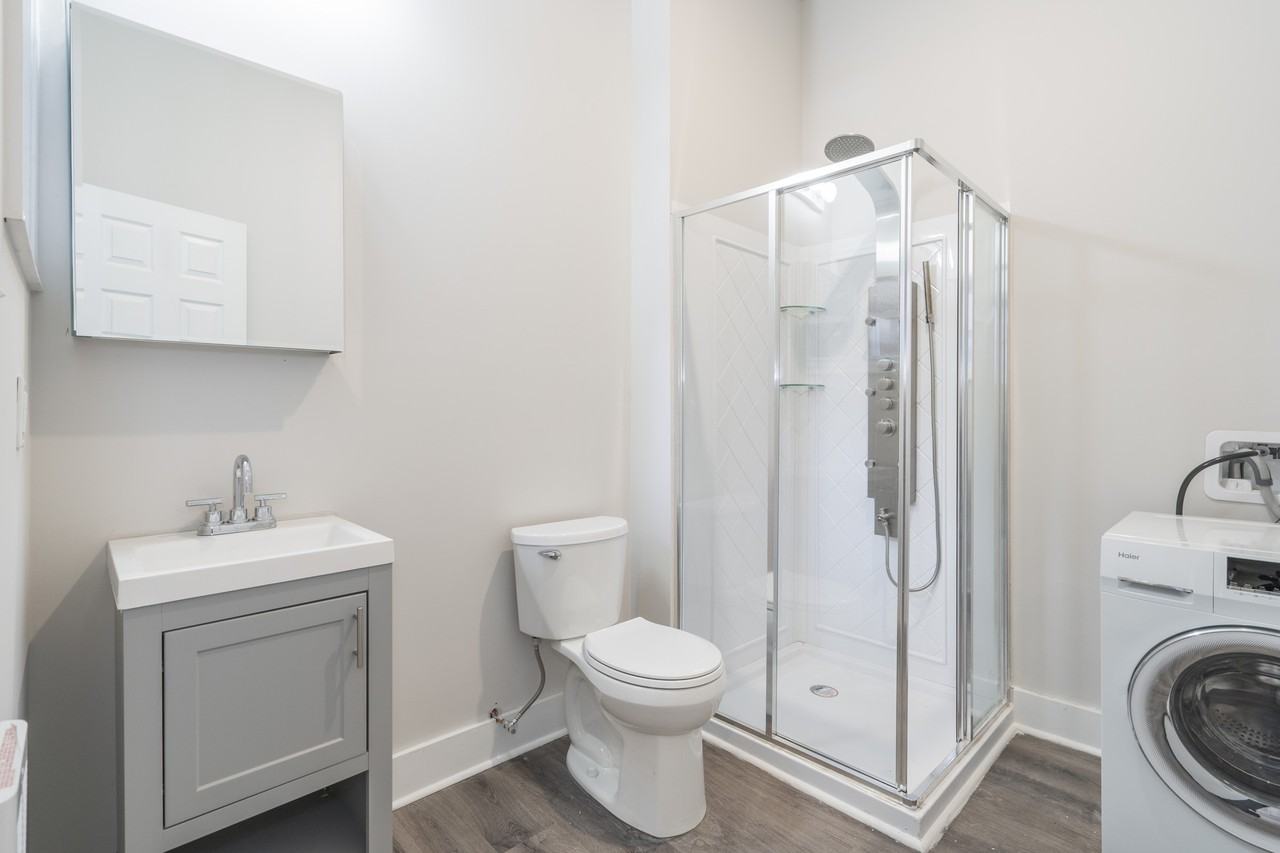 2841 N 27th St - Photo 3 of 6
