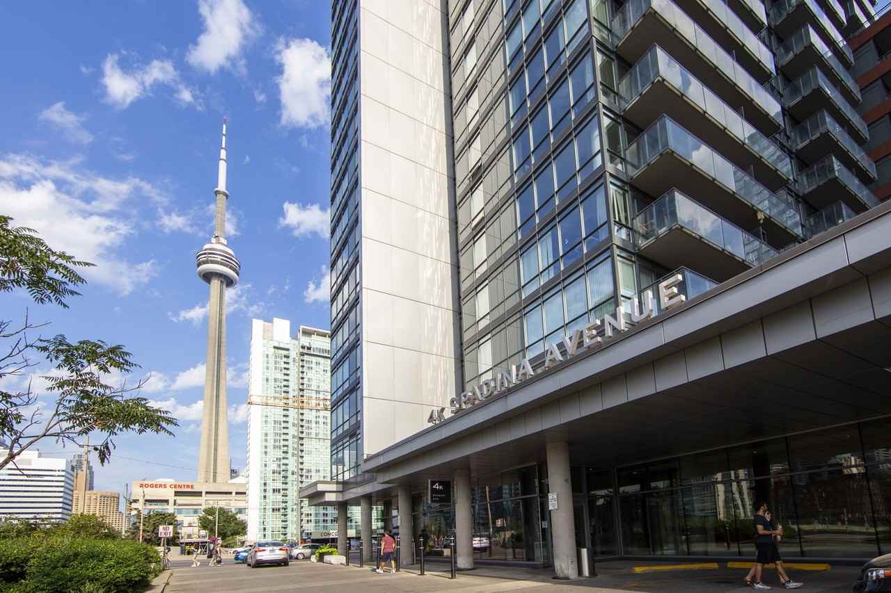 4K Spadina Ave